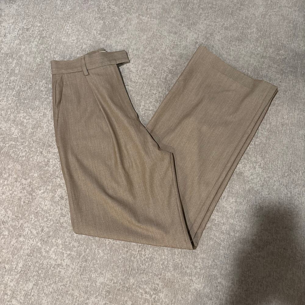 Djerf Avenue Oat Favorite Pants - Picture 3 of 6